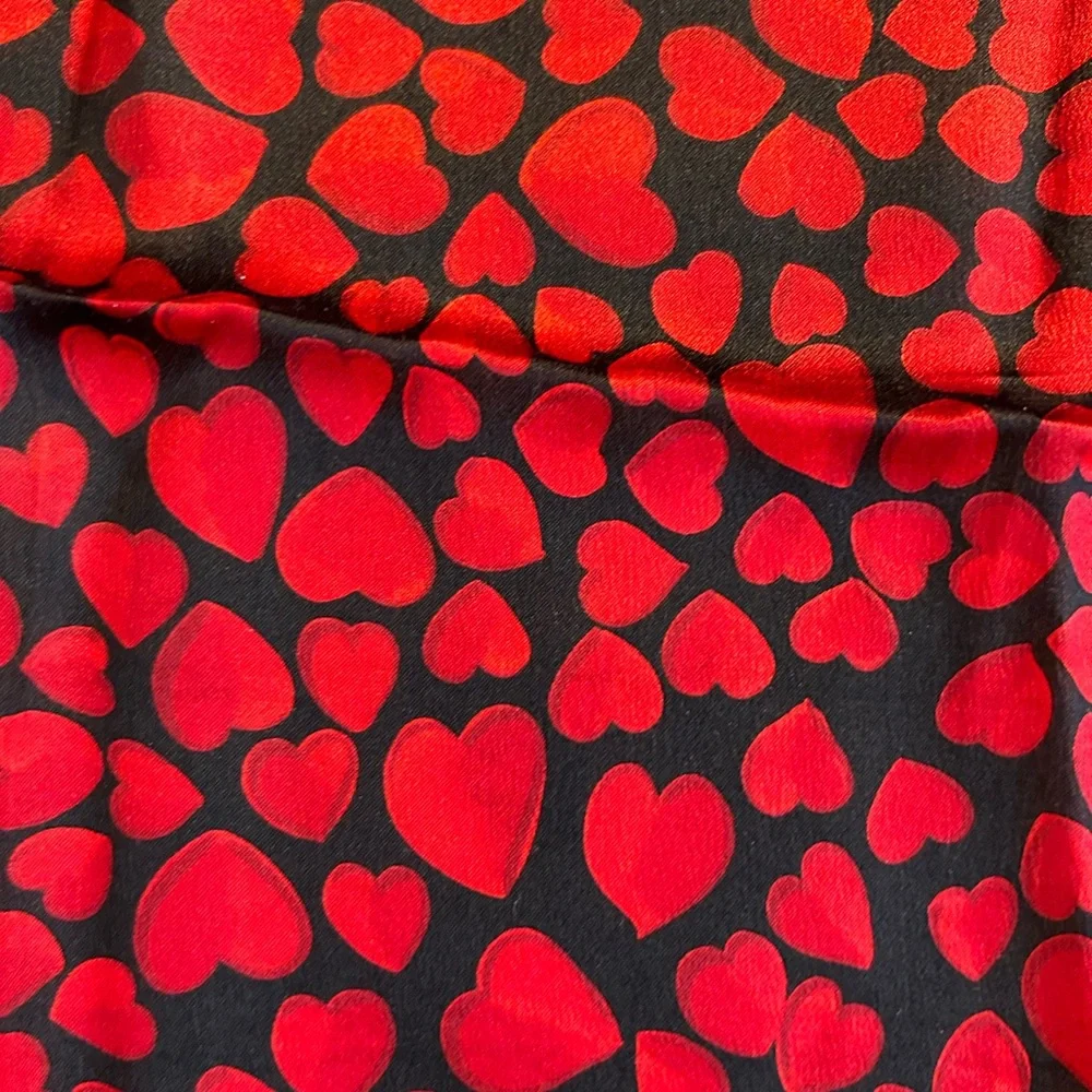 RED HEARTS ON BLACK BACKGROUND SILK SMALL SQUARE SCARF - Picture 3 of 6